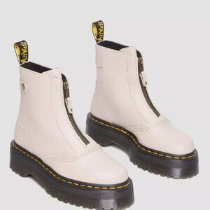 Dr. Martens Jetta Zipped Sendal Leather Platform Boots in Vintage Taupe. Sz: 8